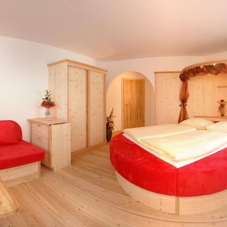 Bed & Breakfast Landhaus Strasser เซิลล์ ห้อง รูปภาพ