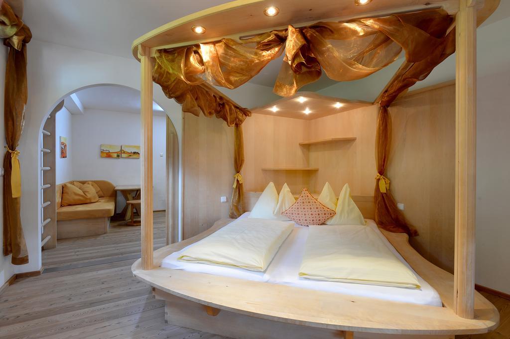 Bed & Breakfast Landhaus Strasser เซิลล์ ภายนอก รูปภาพ
